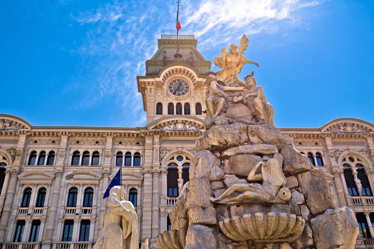 panoramica trieste piazza unita