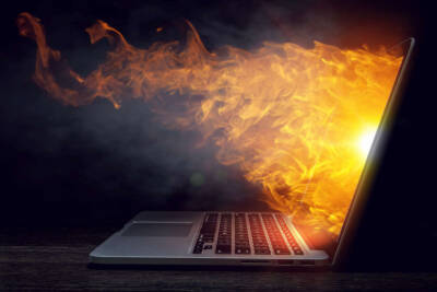 laptop surriscaldamento raffreddare