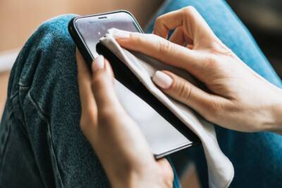 Pulire schermo smartphone