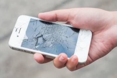 Schermo smartphone rotto