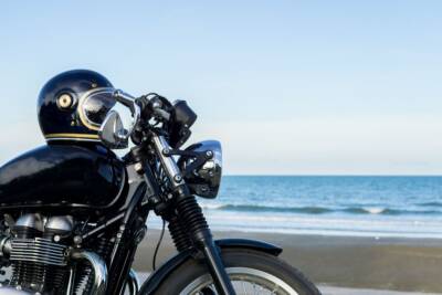 Moto in spiaggia