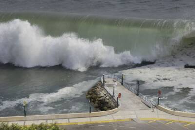 onde alte, maremoto, strada