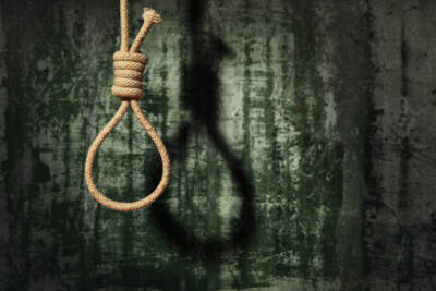 Suicidio, corda per impiccarsi