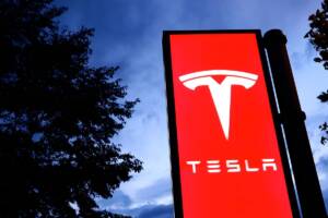 Logo Tesla