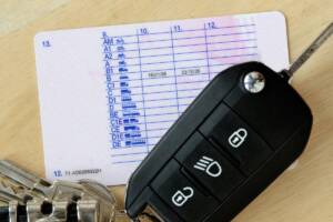 Chiavi dell'auto e patente