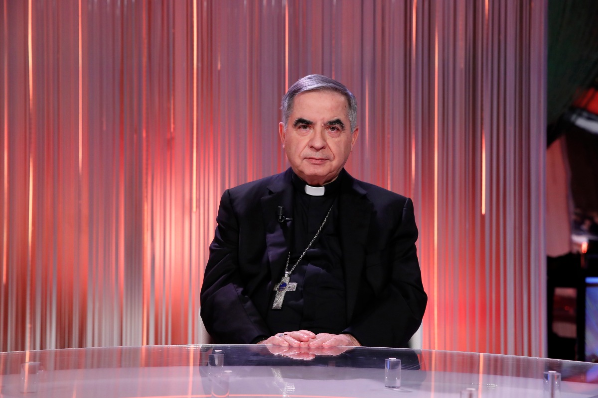 Un primo piano del cardinale Giovanni Angelo Becciu