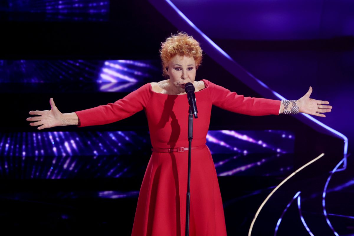 Ornella Vanoni canta a Sanremo 2023