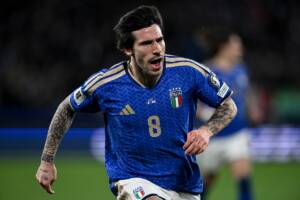 Sandro Tonali festeggia il gol contro l'Irlanda del Nord nel match dell'Italia