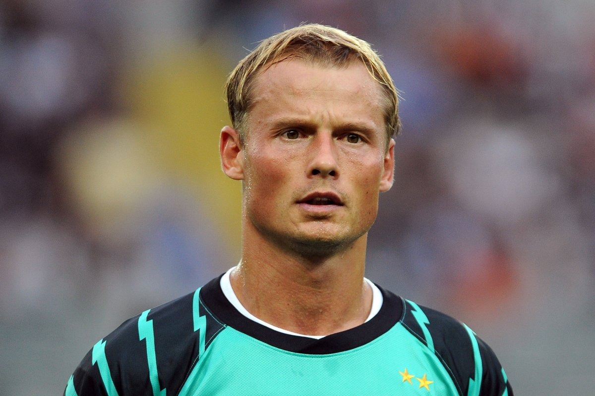 primio piano dell'ex portiere Alexander manninger